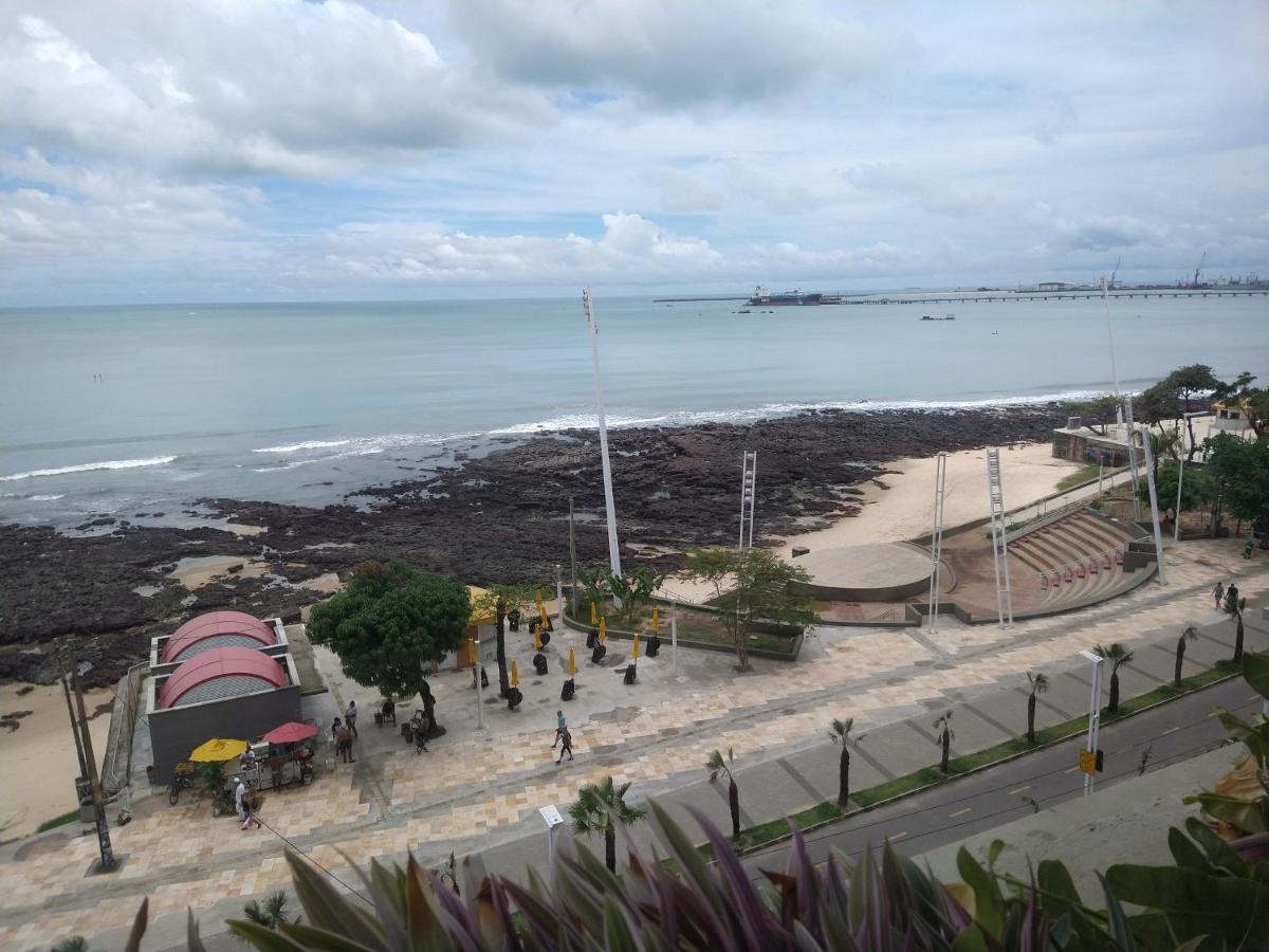 Flat 302 Costeira Beira Mar Apartment