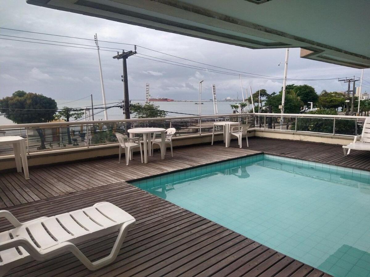 Flat 302 Costeira Beira Mar Apartment