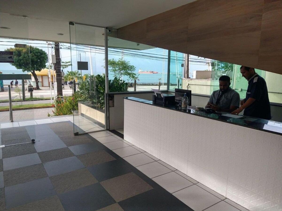 Flat 302 Costeira Beira Mar Apartment